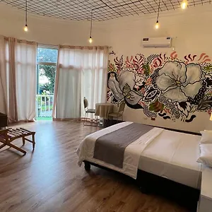 Perla Hotel